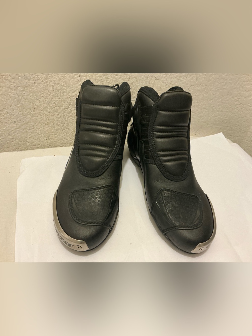 Dainese Men's Black Athletic Sneakers with Silver Accent size 8.5/41 - Picture 2 of 9